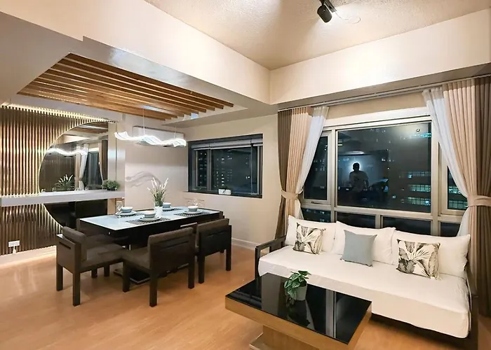 The Modern In Forbeswood Bgc With Free Parking Apartment