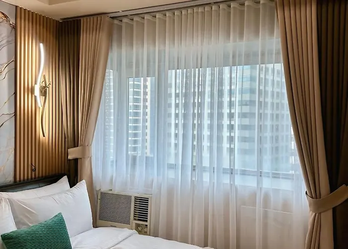 Apartment The Modern In Forbeswood Bgc With Free Parking *