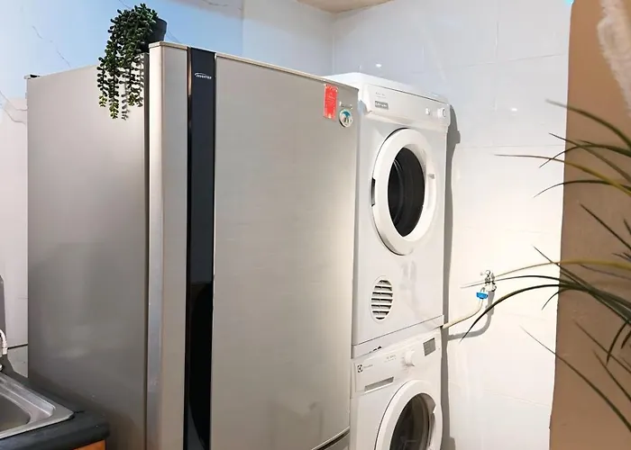 Apartment The Modern In Forbeswood Bgc With Free Parking *