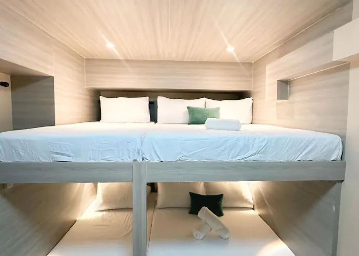 The Modern In Forbeswood Bgc With Free Parking *