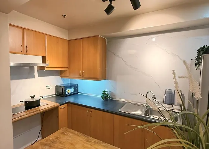 The Modern In Forbeswood Bgc With Free Parking *